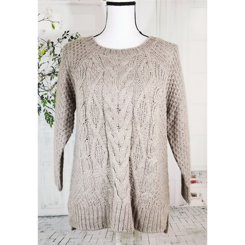 The Limited Tunic Sweater gray size M NWOT